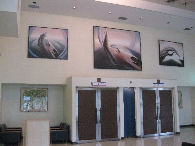 牛深総合センターに作品(絵画)を展示しています。