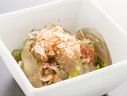 夏場に美味しい「おきゅうと」を紹介します。